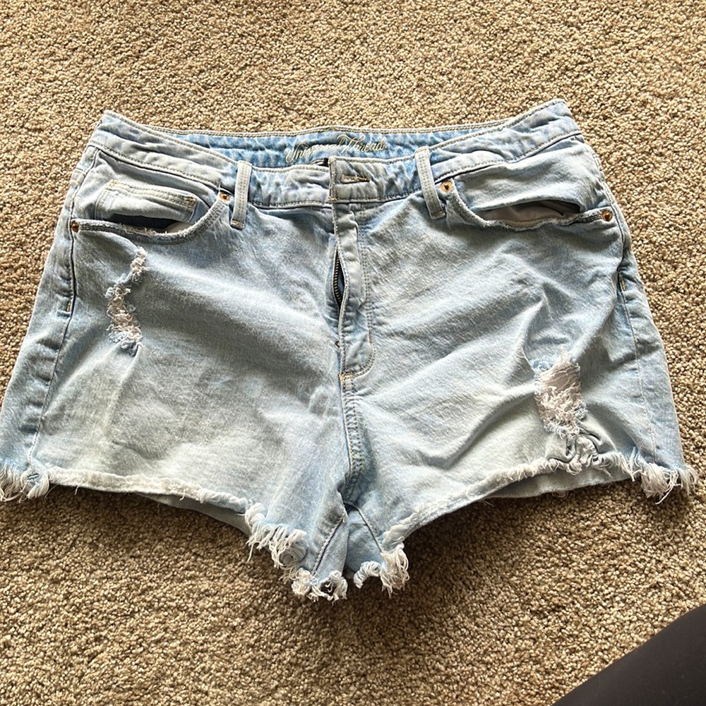 Light wash denim shorts size 14